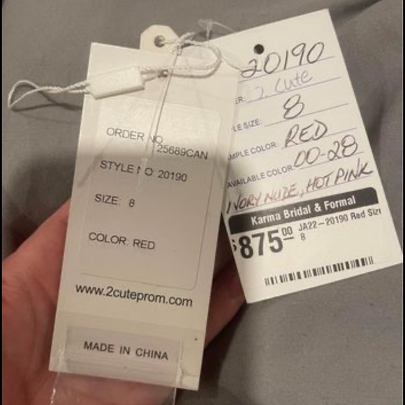 Beautiful prom dress - Picture 4 of 5